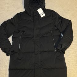 Zara Men’s Black Puffer Jacket 