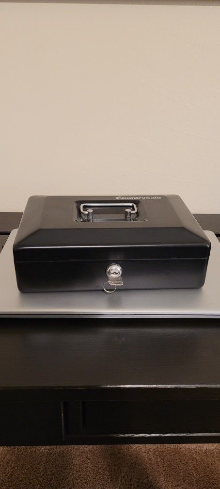 Sentry Safe Cash Box