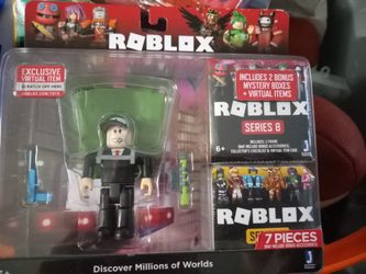 Roblox Series  8 ,7 Pieces  Set