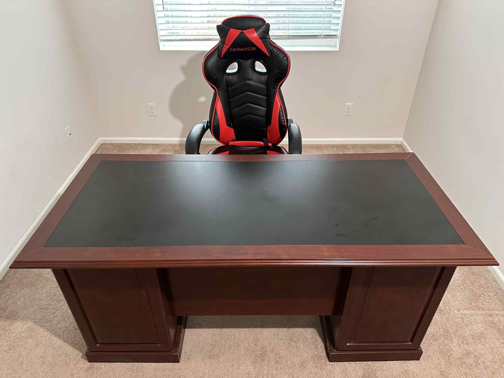 Working Table +game Chair