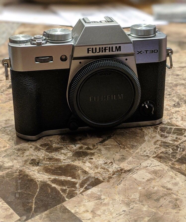 Fujifilm x-t30 (body only)