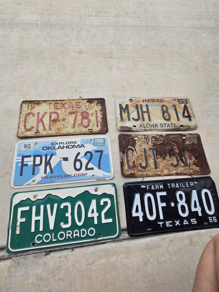Vintage License Plates Collectables