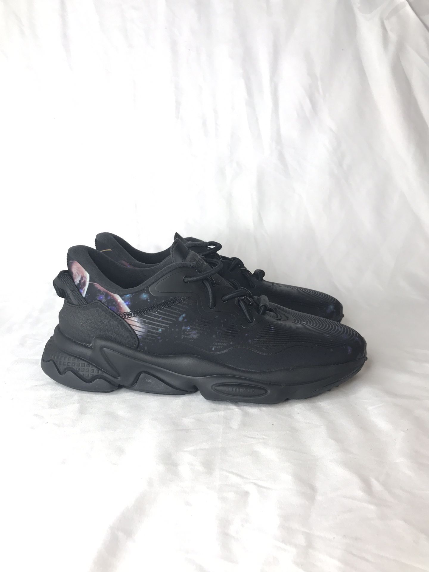 NEW Adidas x NASA Ozweego Black Galaxy Sneakers Men's Size 7 GZ8405