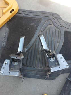 2000 gmc Back sierra door unique Chrome metal door handle $100 obo