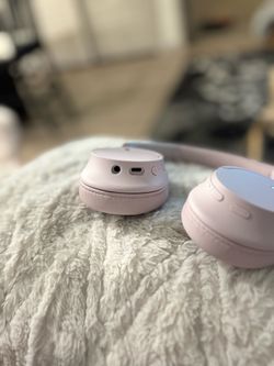 Sony Noise Cancelling Headphones - Pink