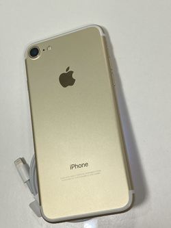 iPhone 7 128 gigs Unlocked for any carrier