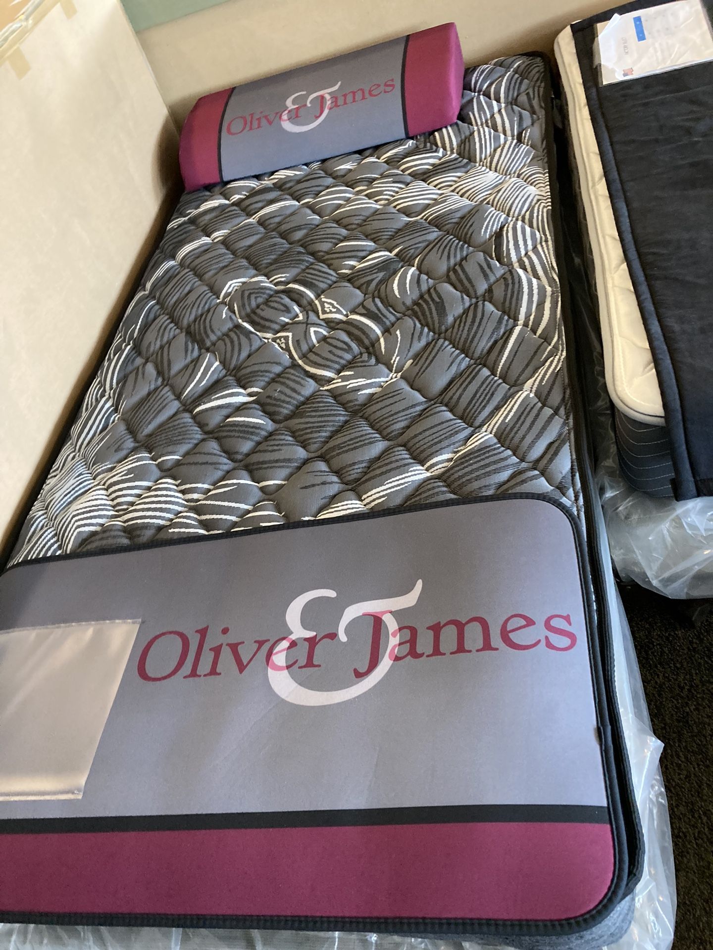 Twin Roll Packed Mattress! Comes Sealed Rolled In Plastic For Easy Transportation