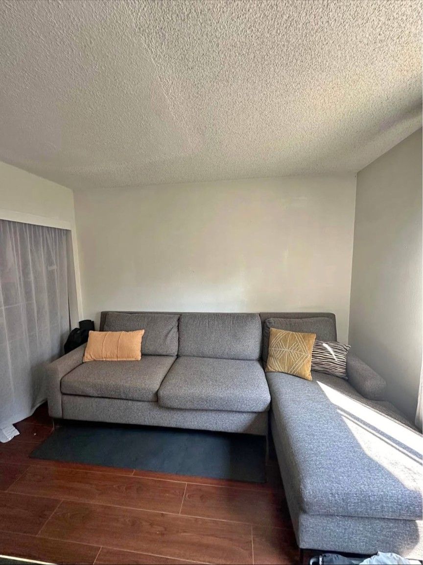 Good Quality Couch 