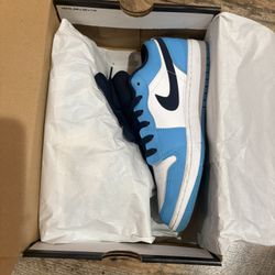Jordan 1 Low UNC