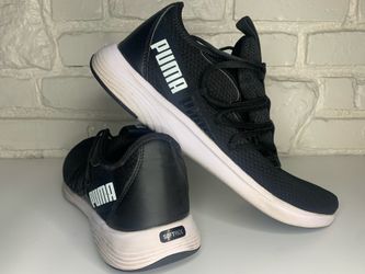 Ladies size 12 Star Vital Sneakers