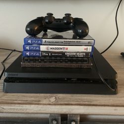 PS4 +