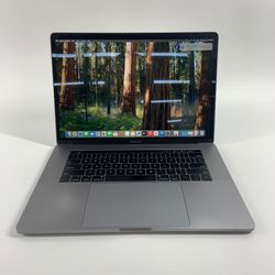 2018 Apple MacBook Pro 15" i7 2.6GHz 16GB RAM 256GB SSD Silver A1990