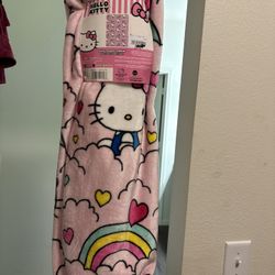 Hello Kitty, Throw Blanket