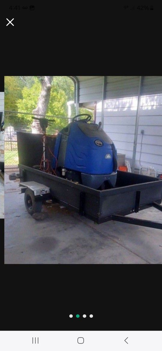 Commercial Auto Scrubber
