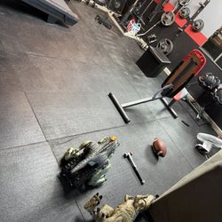 Gym flooring rubber utility stall mats