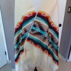 Artisanal Womens Shawl, Off White, Handmade In Ecuador 