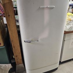 Large White Mini Fridge With Freezer Area - appliances - by owner - sale -  craigslist