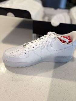Supreme Nike Air Force 1 Low