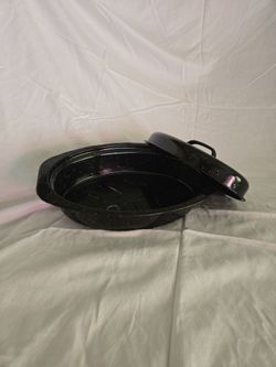 Baking pan and lid