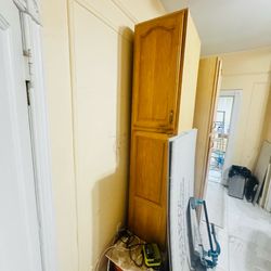 Solid Wood Kitchen Pantry Cabinets / Gabineteros Madera Sólida