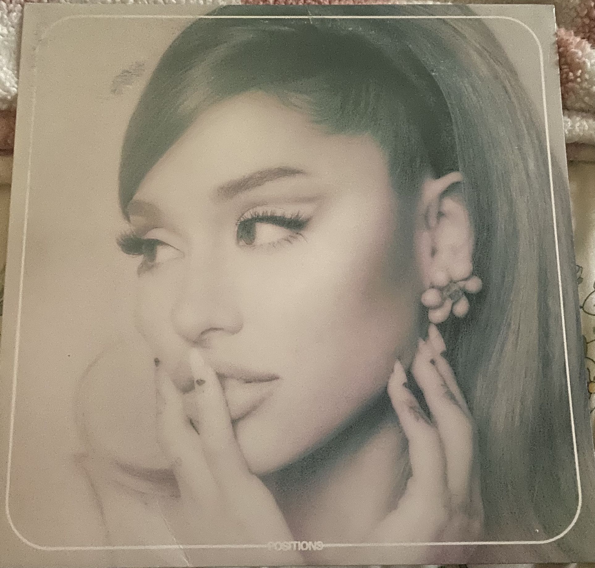 Ariana Grande- Positions Vinyl Limited Edition (Glow In The Dark Vinyl)