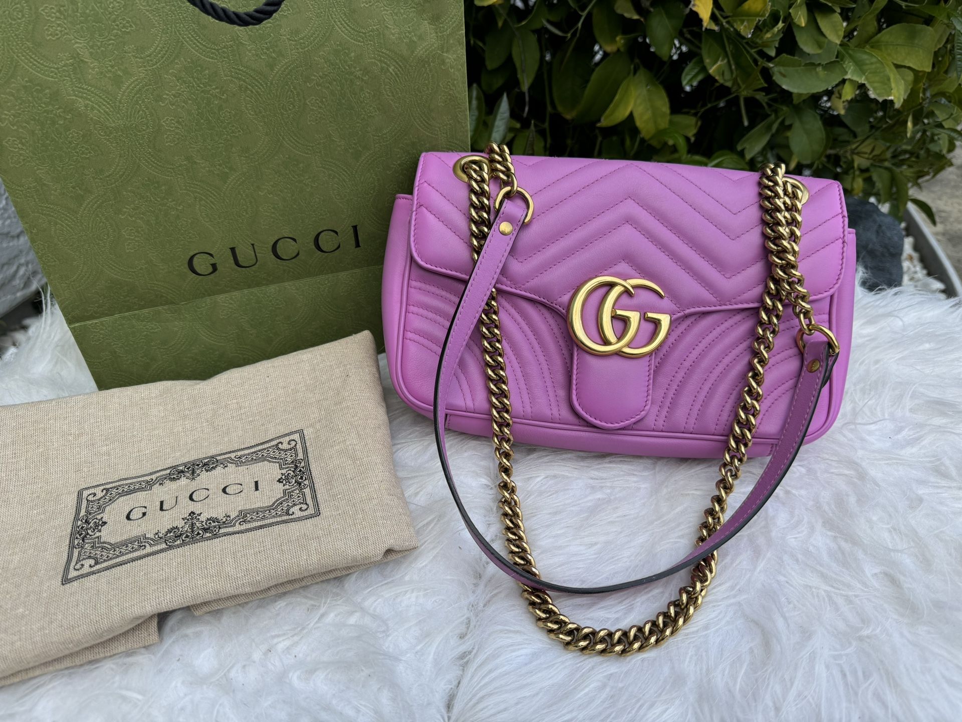 💯 Authentic GUCCI GG Logo Marmont Quilting Chain Shoulder Bag Size Small Leather Pink Retail Value $2850 + Tax 