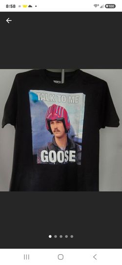 Brandnew- (Medium) Black Goose graphic tee