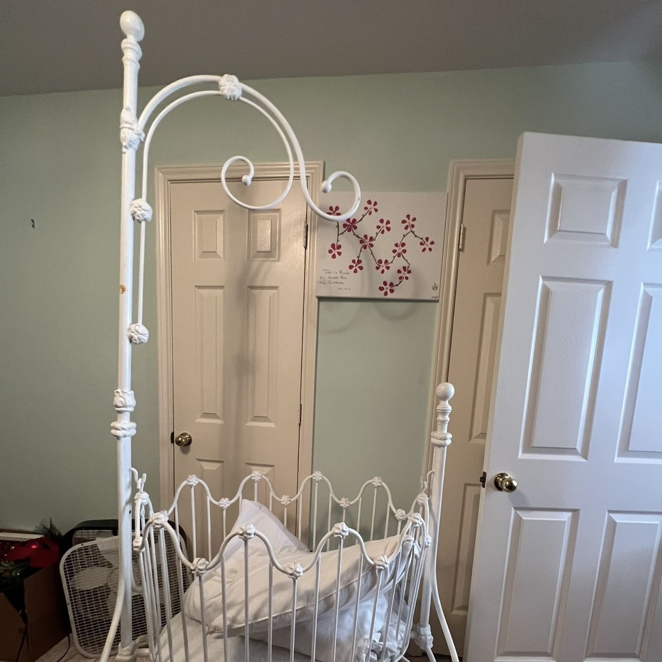 Vintage Corsican Iron Cradle