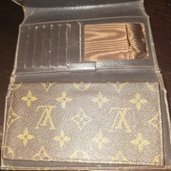 LOUISE Vuitton  Wallet 