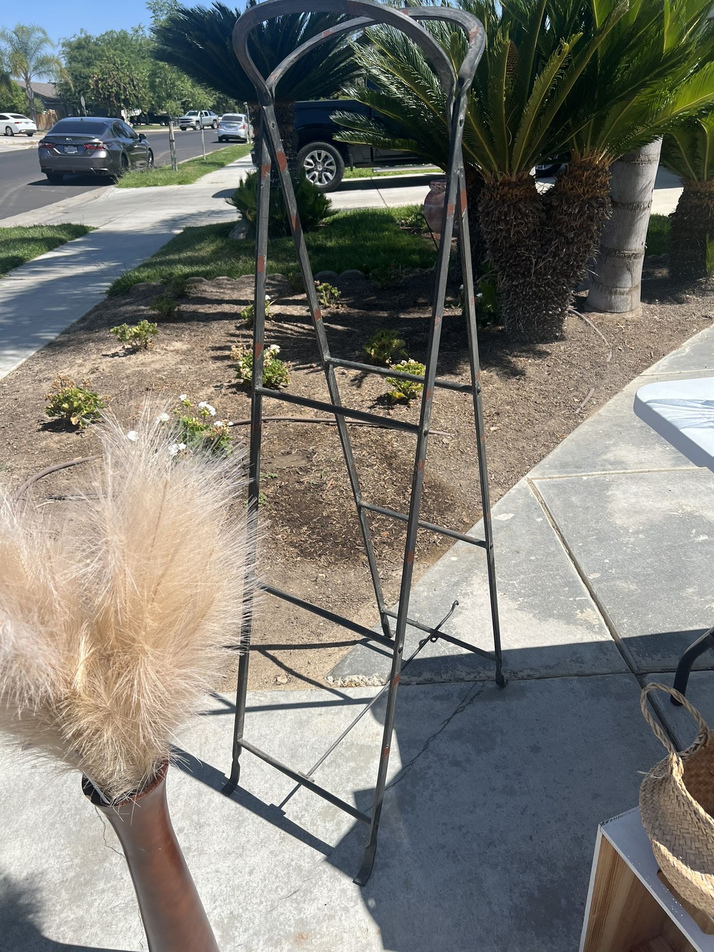Metal Stand