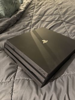 PS4 Sony PlayStation W/ Games