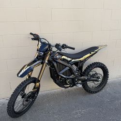 Surron Ultra Bee 2025