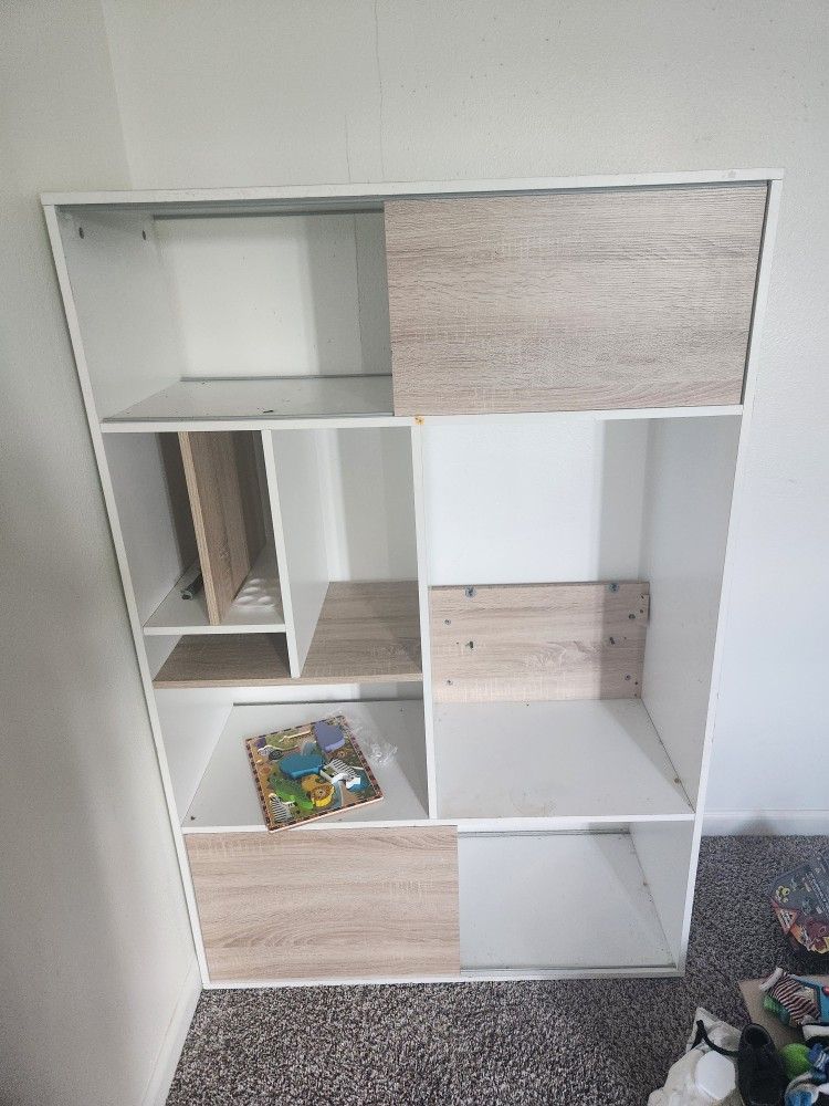 Bookshelf