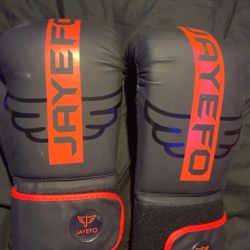 Red and black Jayefo boxing gloves 
