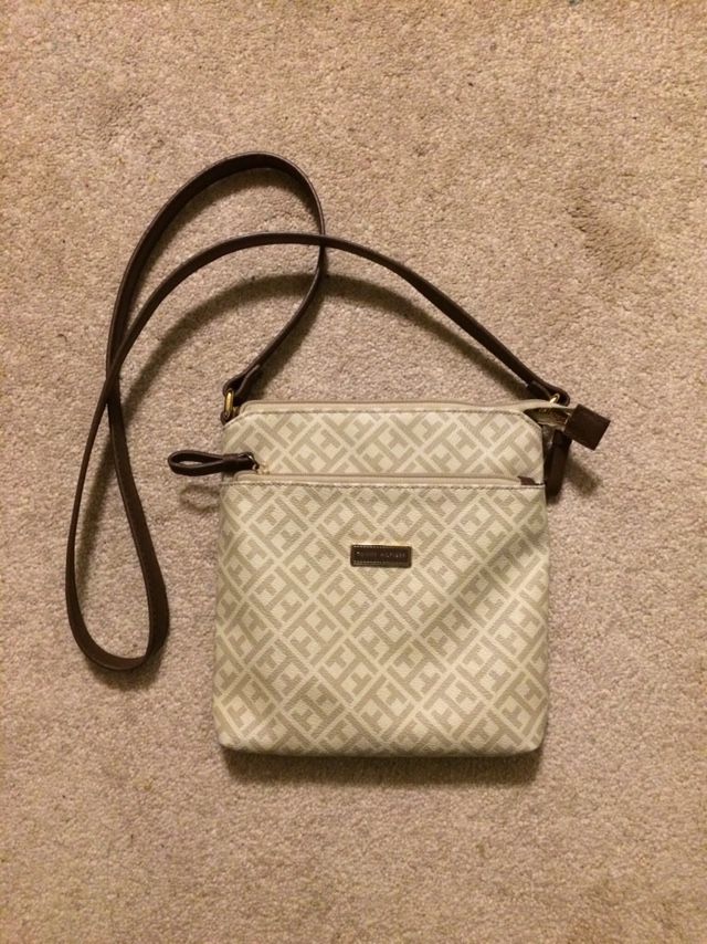 Tommy Hilfiger Cross body purse