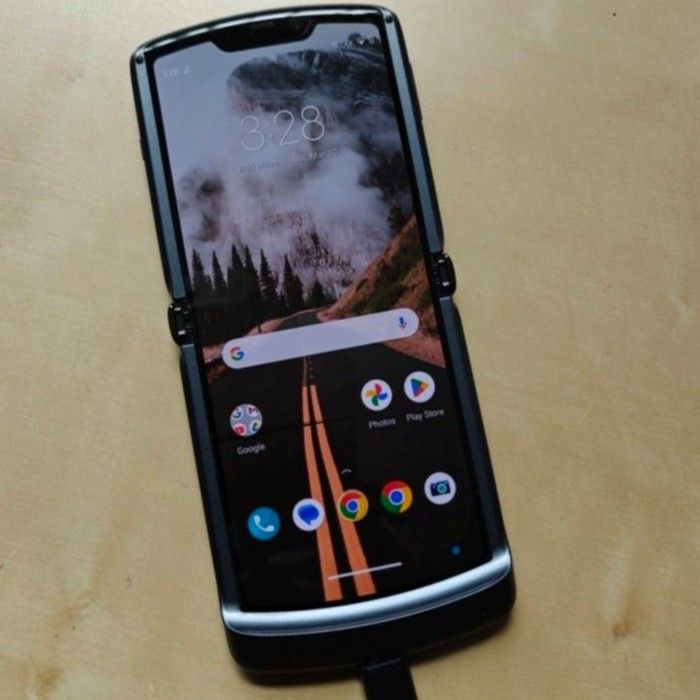 Motorola Razr 5G Flip Phone 256GB UNLOCKED
