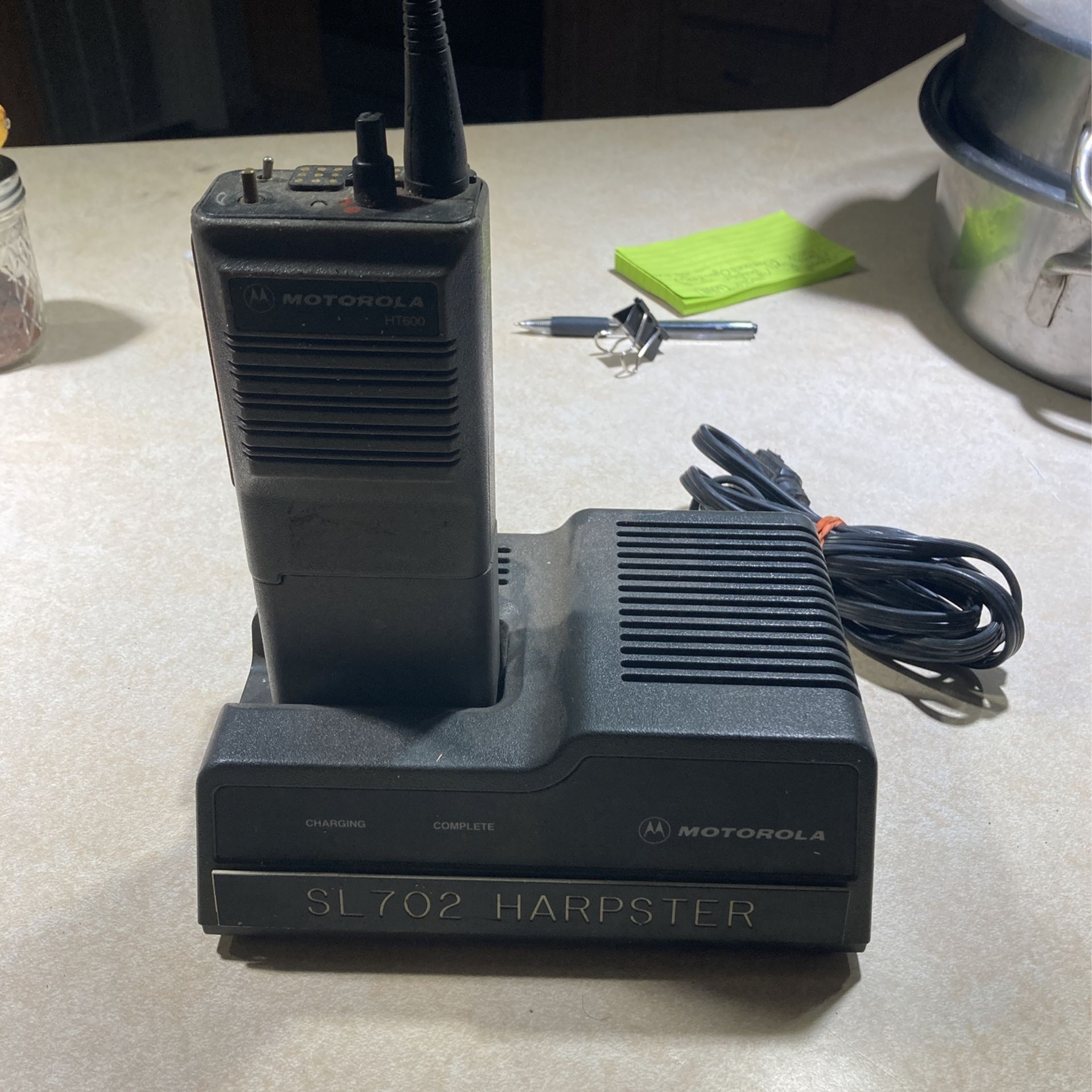 Motorola Radio W Charger