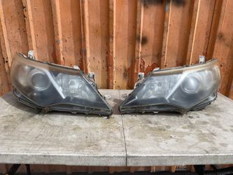 Headlight Toyota Camry OEM. I  Right Side And Left Side. 2012-2013-2014. 