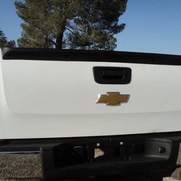 Chevy 07-13 2500 or 3500 8' Pickup Bed With "Rugged Liner" Bedliner. auto parts accessories
