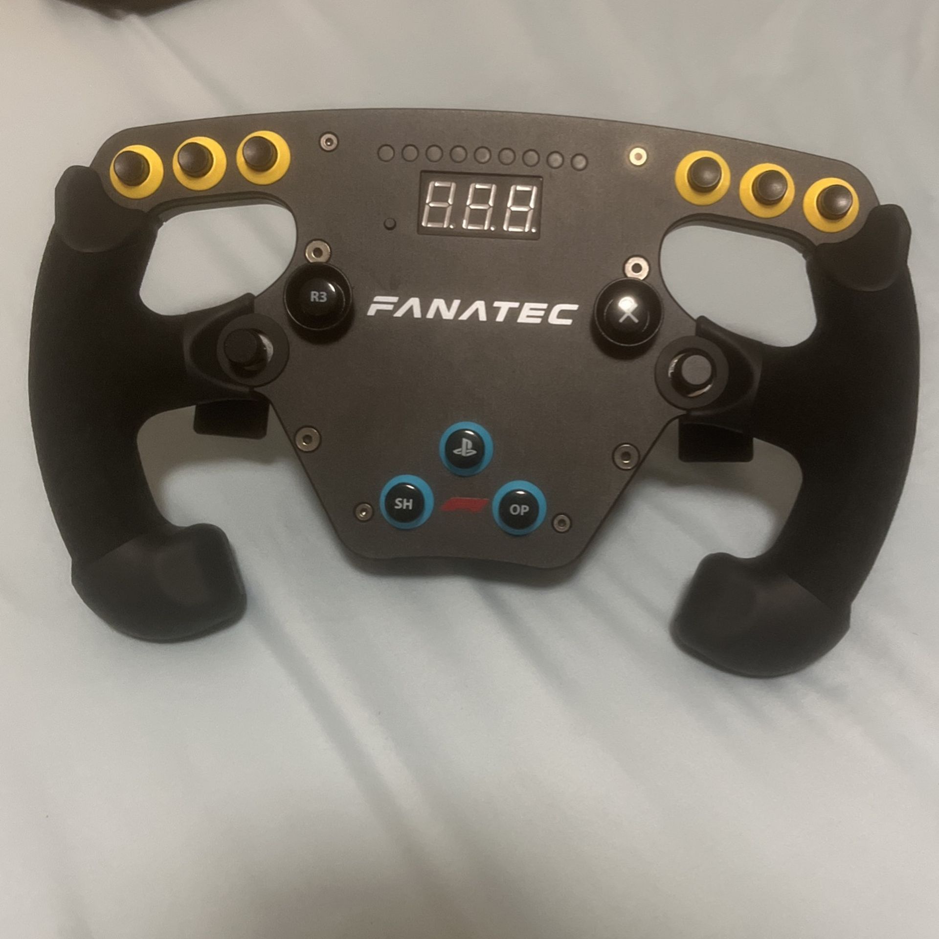 Fanatec Clubsport Steering Wheel F1 Esports V2