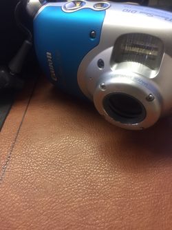 Canon camera for sale in mint condition