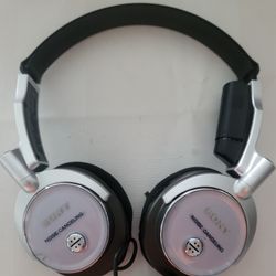 Bose Accoustic Noise Canceling Headphones