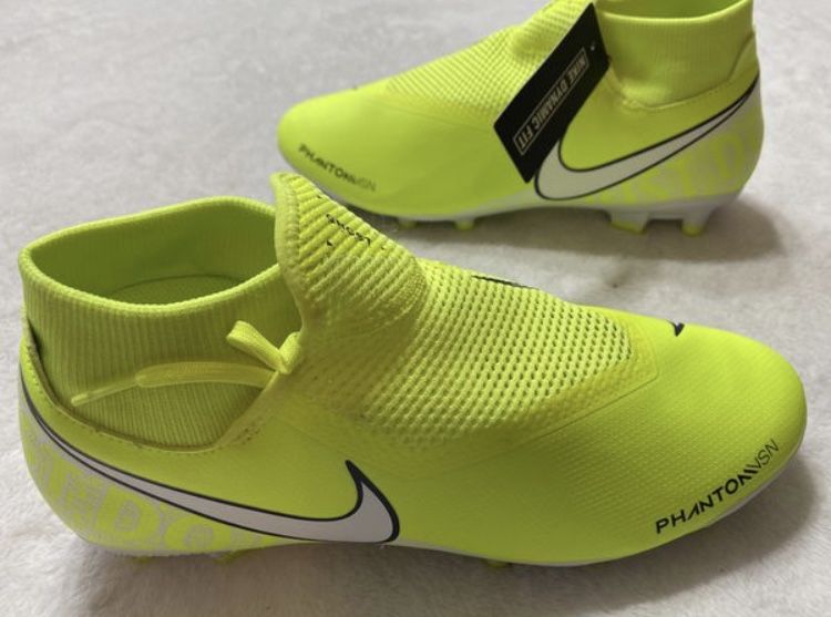 Nike phantom vsn ghost soccer shoes