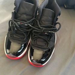Jordan 11 Bred Retro Size 10 WORN ONCE!!