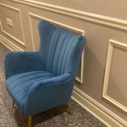 Wingback Accent Chair with Gold Metal Legs – Modern Luxury Lounge Seating