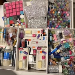 *TONS* of Art Supplies!!! (Cricut Supplies)
