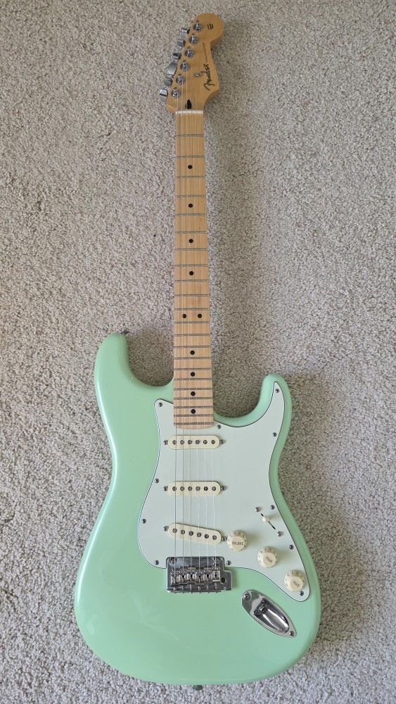 MIM Fender Stratocaster