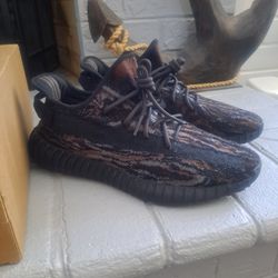 Yeezy MX Rock sz: 11.5