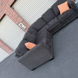 awsome nice gray sectional couch 