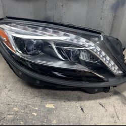 2014 2015 2016 2017 Mercedes-Benz S550 Right Passenger Side Headlight OEM